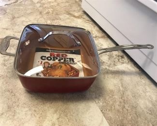 #98	Red Copper Square Infised Ceramic Deep Cooker w/lid	 $20.00 
