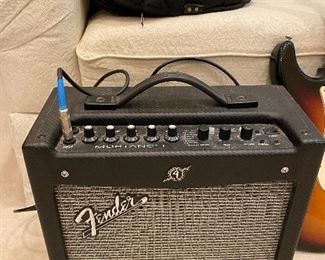 Fender Mustang Amplifier 2013