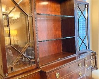 Additional Photo of Buffett