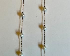 Gold and Pearl Necklace