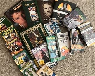 Multiple Greenbay Packers books and magazines 