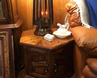 Hexagon lamp table with unique mid-century lamp