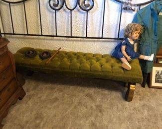 tufted foot bench