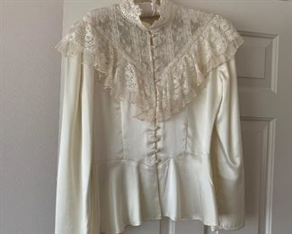 Vintage Ladies Lace Blouse