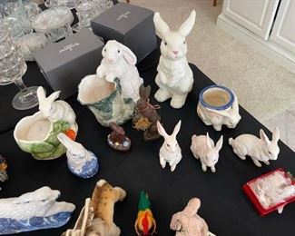 Quite a few rare Easter bunny figures in this sale !