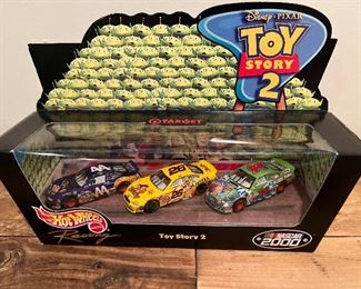 NASCAR 2000 Disney-Pixar Toy Story-2 Hot Wheels never opened 