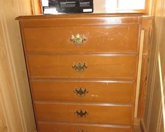 Chest of drawers