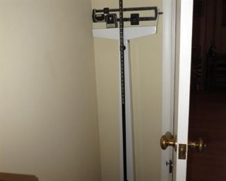 Doctors Office Scale