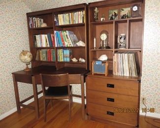 Pieces of bedroom set