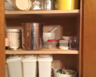 Tupperware & more