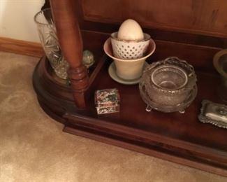 Living Room collectibles 