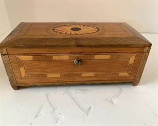Inlaid Dresser Box no Key pinwheel Inlay on Top
