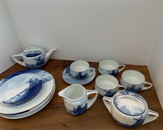 15 pc Rosenthal Donatello Delft service for 4