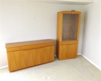 1980's Mid Century Style Buffet and Hutch