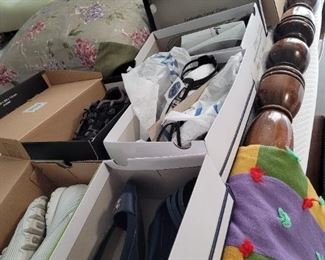 Size 8.5 women's shoes.