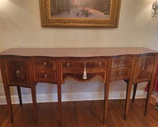 Hepplewhite sideboard