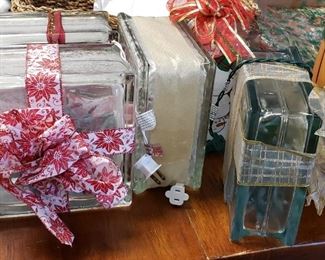 Holiday Block Glass with lights and bows!