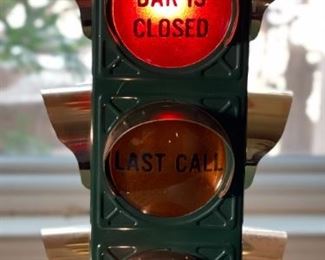 Vintage 1960s B&B Bar Lamp Stop Light Traffic Signal OPEN CLOSED LAST CALL	20x4x4in	HxWxD
