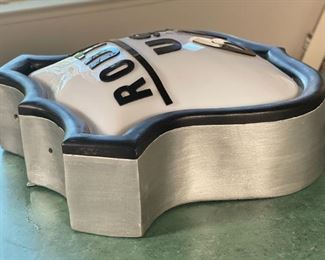 Route 66 Lighted Bubble sign	14x14x3.5in	HxWxD
