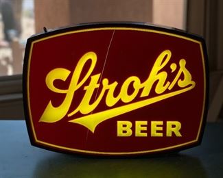 Stroh’s Beer Vintage Double Sided Hanging Beer Sign Lighted	15x20x3.5in	HxWxD
