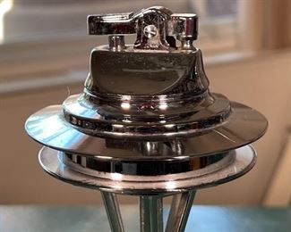 Vintage 1962 Seattle Worlds Fair Space Needle Lighter	9.5in h x 3.25in Diameter at base	
