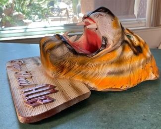 Schmidt's Beer Tiger Head Ale Foam 3d Display Sign Schmidts Vintage	17x13x7.5in	HxWxD
