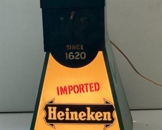 AS-IS Heineken Beer Windmill on Tap Green Metal lighted Sign Display	18x10x10in	HxWxD

