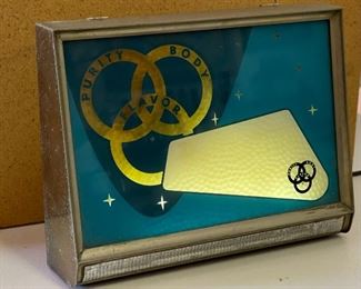 1950s Vintage Ballantine Beer Illuminated Motion Sign	8.25x10.5x4.5in	HxWxD
