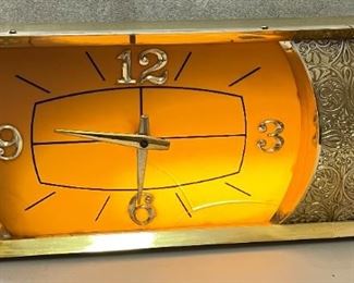 Budweiser Beer Lighted Clock Sign	8.5x32x5in	HxWxD
