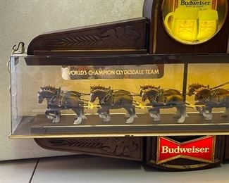 Budweiser Beer World's Champion Clydesdale Team Lighted Hang Sign FULL Size	20x35x6.75in	HxWxD
