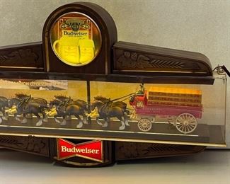 Budweiser Beer World's Champion Clydesdale Team Lighted Hang Sign FULL Size	20x35x6.75in	HxWxD
