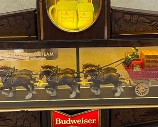 Budweiser Beer World's Champion Clydesdale Team Lighted Hang Sign FULL Size	20x35x6.75in	HxWxD

