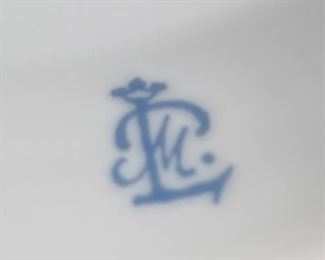 German Lithophane Stein Coat Of Arms Of The Kingdom Of Bavaria	10x4.5x5in	HxWxD
