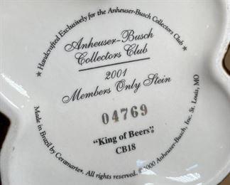 Anheuser-Busch CB18 Stein Collectors Club 2001 Members Only Stein King of Beers	10.5x4x5.5in	HxWxD
