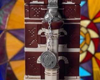 Anheuser-Busch Brew House Clock Tower Stein 10th Anniversary Collector Club 2005 #CB33	10.5x4.25x6in	HxWxD
