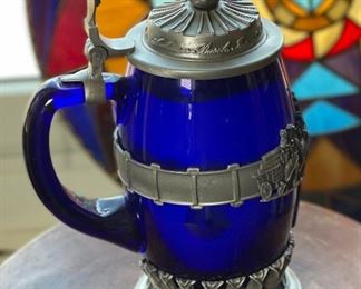 Anheuser Busch Collectors Club 2004 World Famous Clydesdales CB29 Stein	8.5x4x6in	HxWxD
