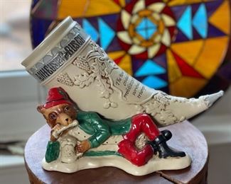 Anheuser Busch Collection Bevo Fox Ceramic Horn CS672 2006 Budweiser	6.5x6x11in	HxWxD
