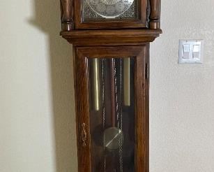 Ridgeway Grandfather Clock	77 x 18.5 x 11.5in	HxWxD
