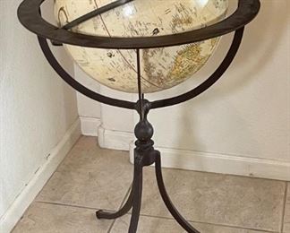 16in Replogle Globe Metal Frame	37 x 22 x 22in	HxWxD
