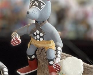 4 Mouse Kachina Tree Alfred Benally Navajo Native American	18.5x13x9in	HxWxD
