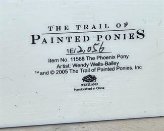 Painted Ponies 2005 The Phoenix  11568  Horse Figurine	7x7.5x2.5in	HxWxD

