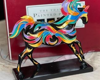 Painted Ponies 2005 The Phoenix  11568  Horse Figurine	7x7.5x2.5in	HxWxD

