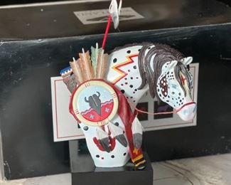 Painted Ponies 12371 Large War Pony Head Bust  Horse Figurine	14x7x5in	HxWxD
