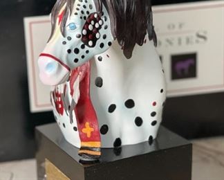 Painted Ponies 12371 Large War Pony Head Bust  Horse Figurine	14x7x5in	HxWxD
