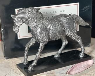 Large version 2003 The Trail Of Painted Ponies #1478 Quarter Horse  Horse Figurine	8.5x11.5x3.5in	HxWxD
