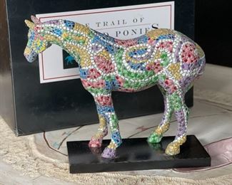 Painted Ponies 1456 Caballo Brillante Mosaic 2003 Horse Figurine	7x7.5x2.5in	HxWxD
