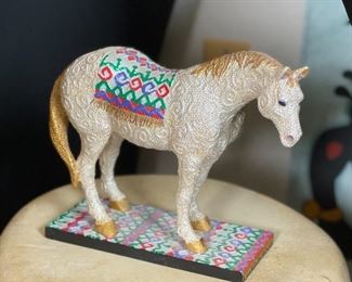 Painted Ponies Ornament Sequential: A Sequine #1474 Horse Figurine	7x7.5x2.5in	HxWxD
