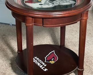 Arizona Cardinals Round End Table	21in H x 22in Diameter	
