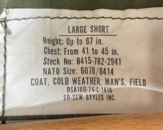 1970s US Air Force  M-65 Field Jacket Mens Large Vietnam Military Cold Weather Coat	Size: Large Short	
