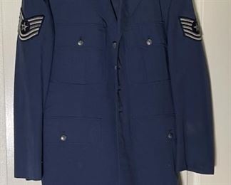 1970s US Air Force Dress Blue Service Jacket and Pants Uniform	Jacket: 42S<BR>Pants: 35x34	

